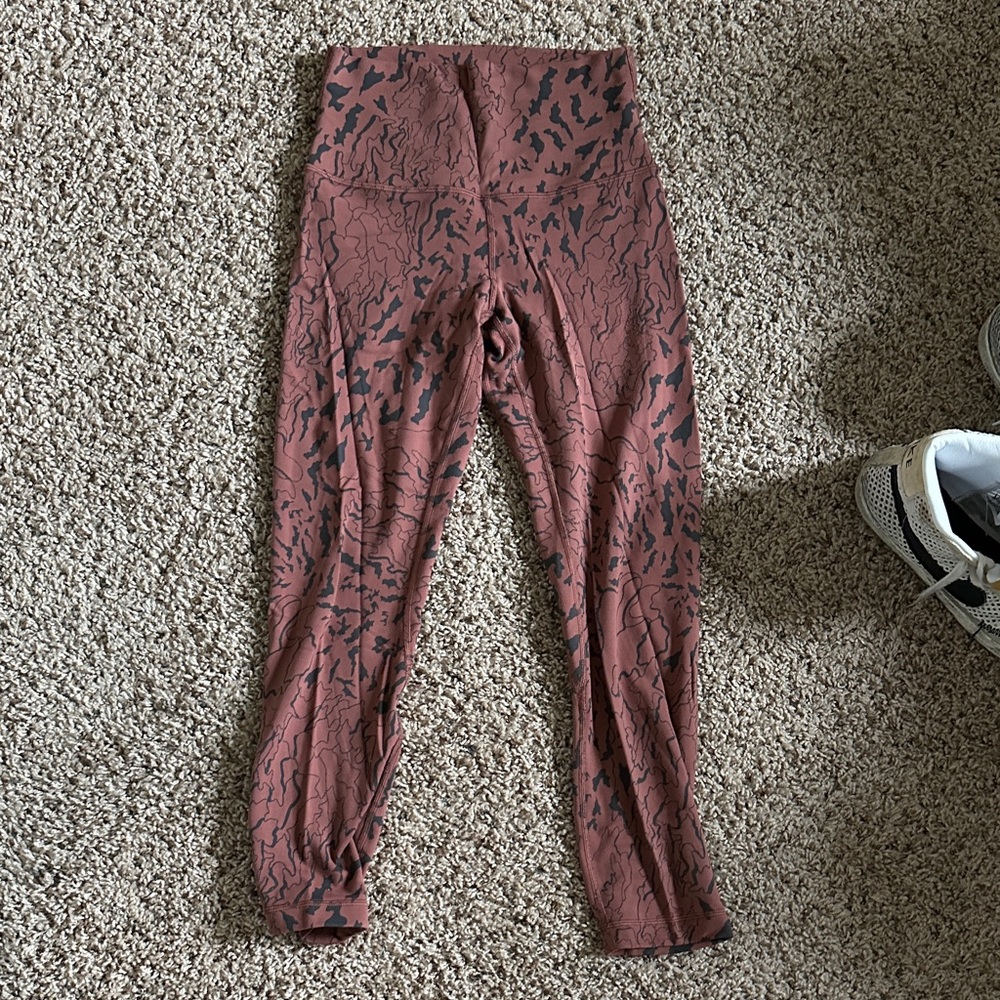Lululemon align black and rust